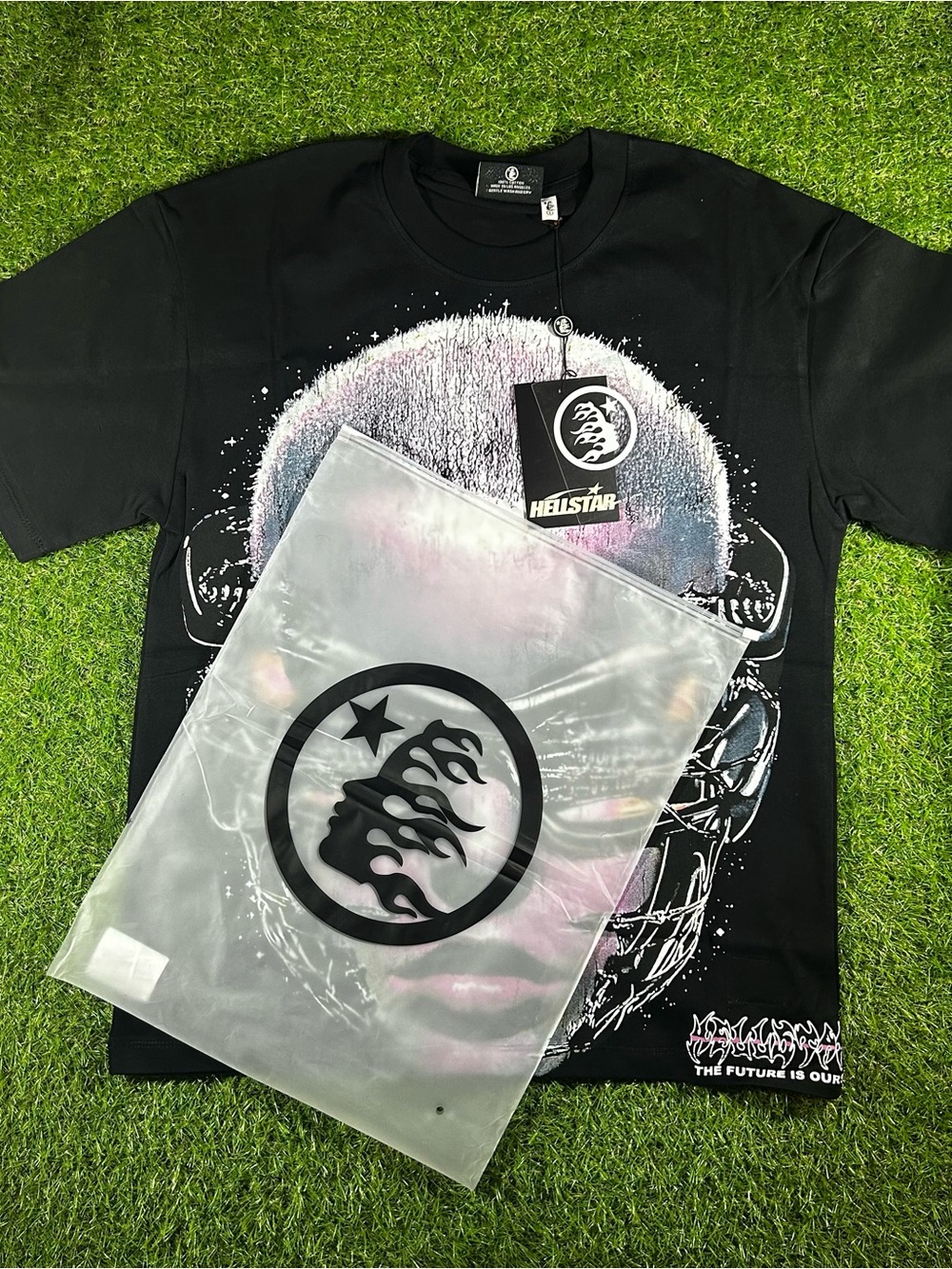 Men Black Graphic Crewneck T-Shirt